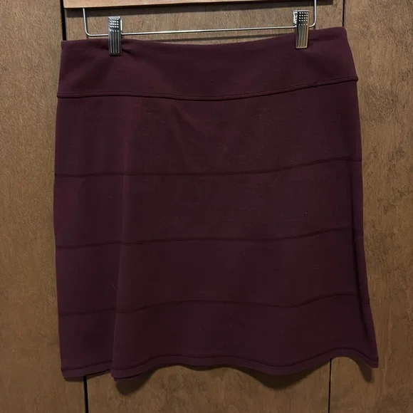 Athleta Knit A-Line Skirt, sz. small - Picture 2 of 4